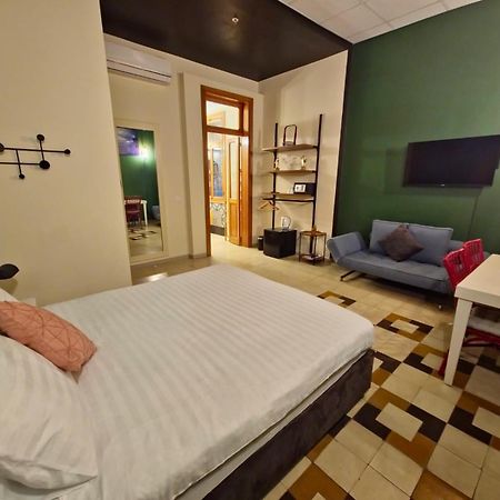 Inta Hotel (Adults Only) 特拉维夫 外观 照片